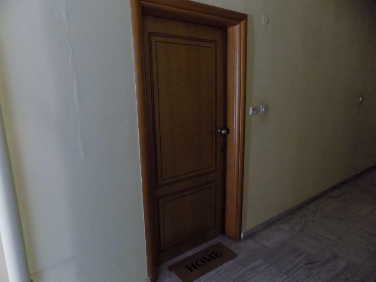 George'S Apartment In Volos Area Экстерьер фото