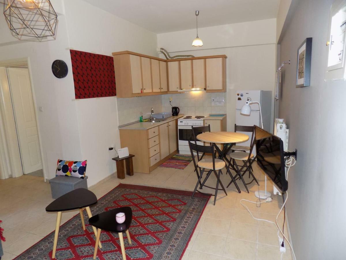 George'S Apartment In Volos Area Экстерьер фото